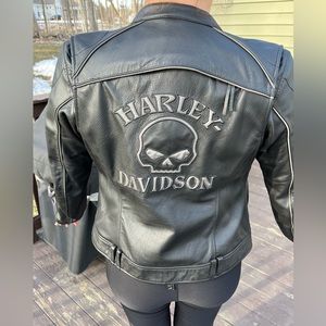 Harley Davidson Ladies Medium Genuine Leather Motorcycle Jacket